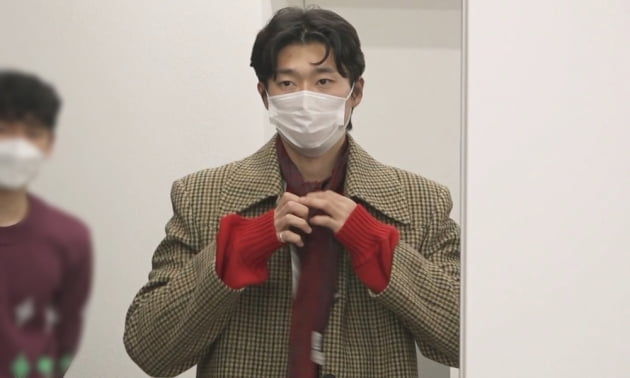 조규성 "하체 때문에 와이드핏·오버핏 입어" 편집숍서 레이저 눈빛('나혼산')