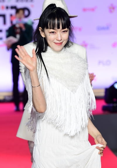 [TEN 포토] 자우림 김윤아 '아름다운 미소'