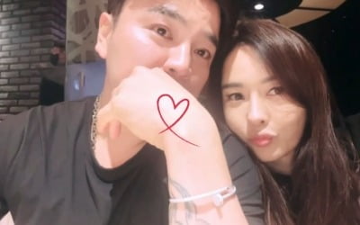 추신수♥하원미, 추운 연말엔 더 밀착…20년째 신혼 분위기
