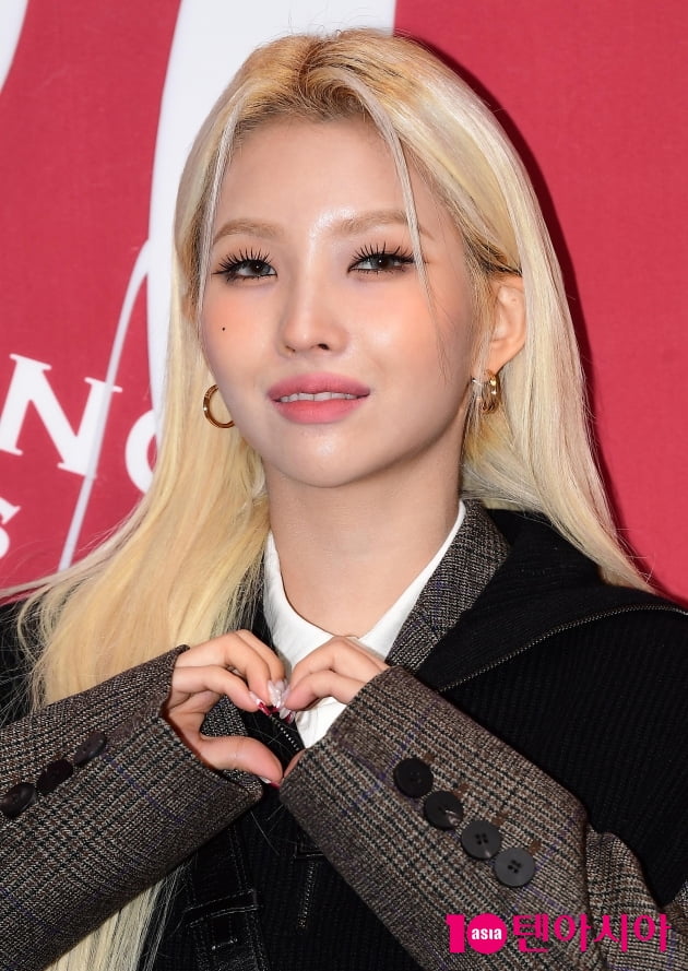[공식] (여자)아이들 소연, 백신 3차까지 맞았지만 '코로나19' 확진 판정
