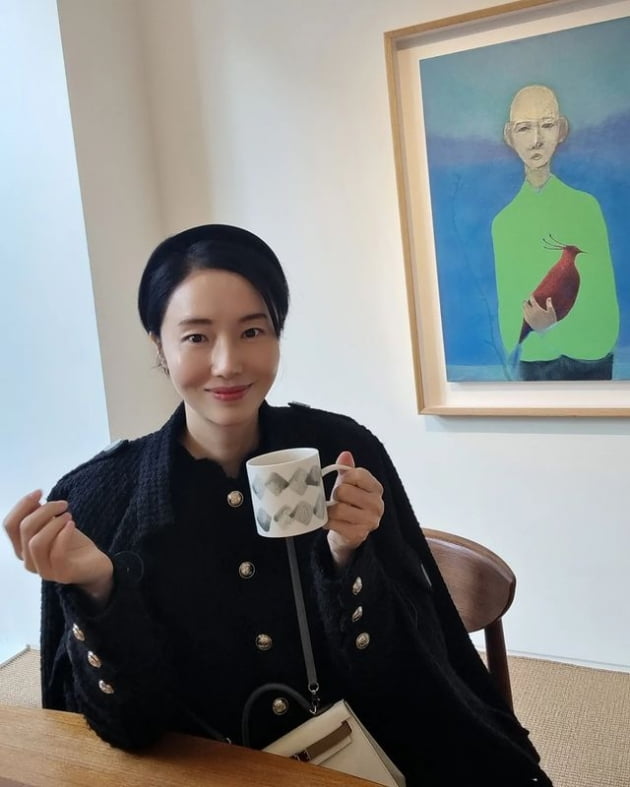 '의사♥' 이정현, 오랜만 외출한 워킹맘…딸 서아 잠시 잊고 폭풍 수다