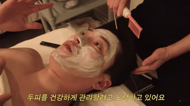 '두 딸 아빠' 인교진, "헤어젤 바르고 술 취해서 자기=잔디에 제초에 뿌리기" 두피관리 열심