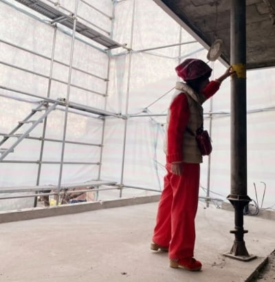 '유방암 투병' 서정희, 공사현장 포착 "은행 빚이 날 짓눌러"