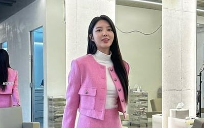 엄현경, 집에서 멍 때리며 겨울 잠만 잤나…두 달만 근황→핑크 공주님 변신
