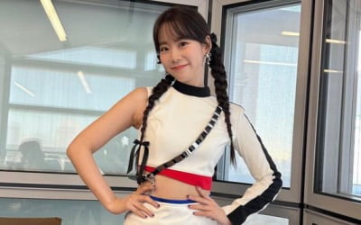 "가장 귀여운 30대"…한승연, '양갈래 머리'하니 '리즈 갱신'