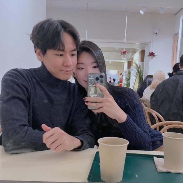 이다은, ♥윤남기와 재혼 후 첫 연말 "너무 춥다"…추울수록 더 밀착 '달달'