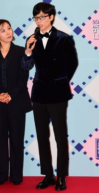 [TEN 포토] 유재석 '내년에도 열심히 하겠다'