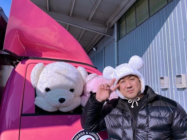 마동석, ♥예정화와 혼인신고 그 후…표정은 험악한 귀여운 곰돌이 됐네