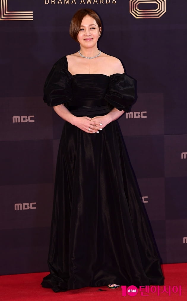 [TEN 포토] 이승연 '데뷔 30년차의 여유'