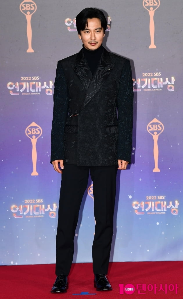 [TEN 포토] 김남길 '카리스마 눈빛'