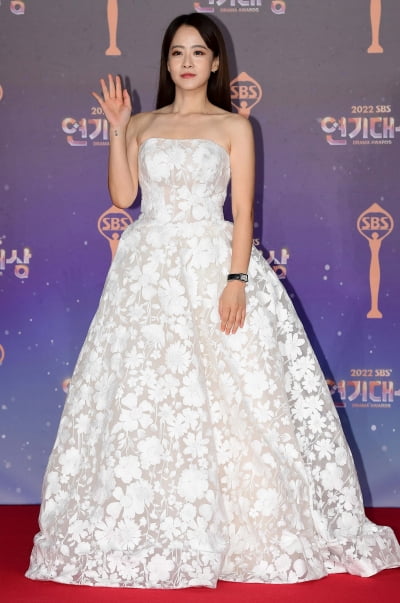 [TEN 포토] 류현경 '반짝반짝 빛나네'