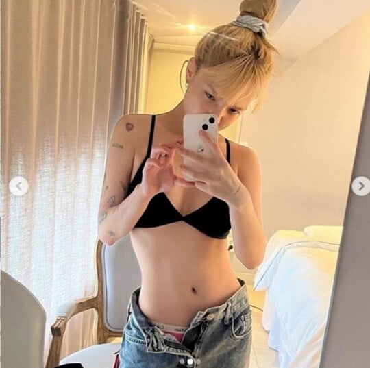 (사진=지민 SNS)