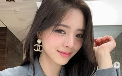 있지 유나, '꽃미모' 폭발…우아·세련美 가득 비주얼
