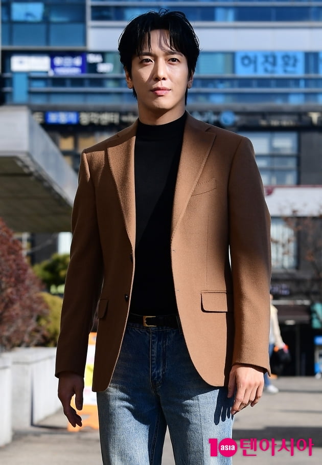 [TEN 포토] 정용화 '귀공자 포스'