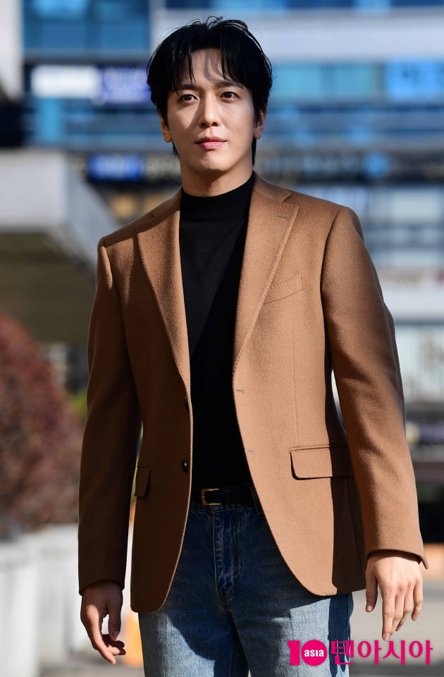 [TEN 포토] 정용화 '투 페이스'