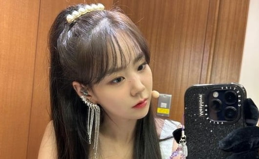 한승연, 화이트 공주님 변신…헤어·메이크업·코디 완벽 파워 아이돌