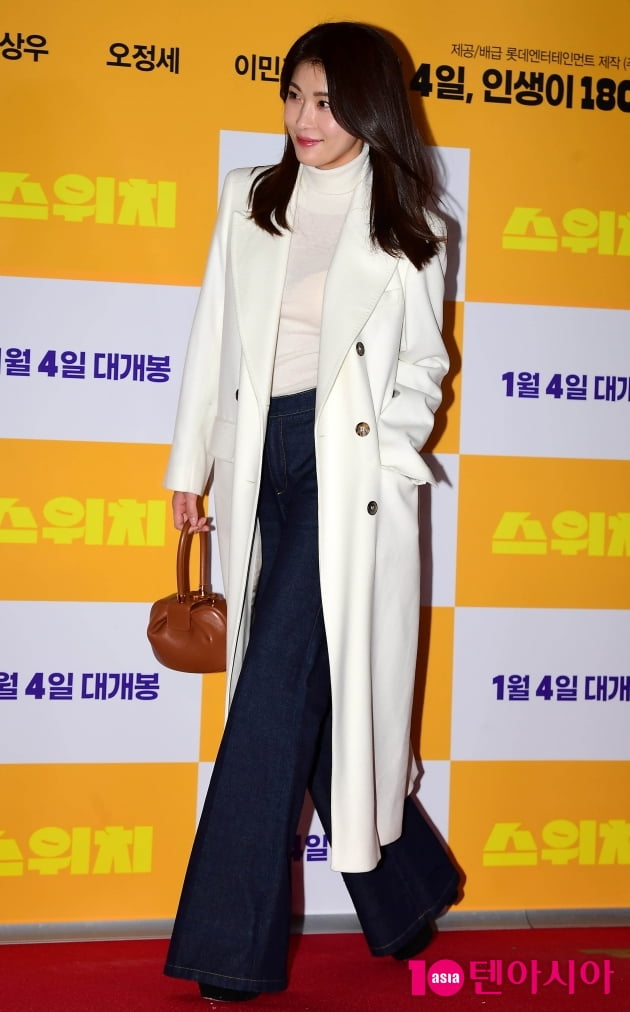 [TEN 포토] 하지원 '롱코트 휘날리며~'