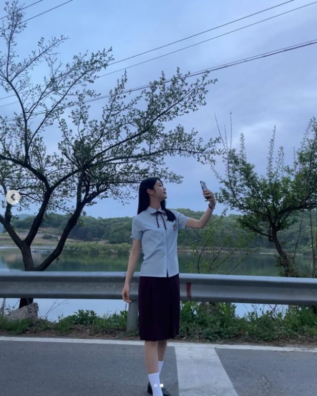 신예은, 교복 사진만 올려도...팬들 "무서워요" 쏟아지네