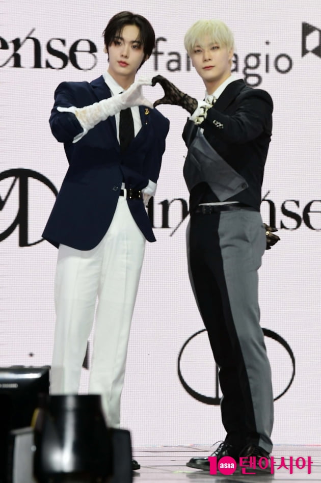 [TEN 포토] 문빈&산하 '10개월만에 컴백'