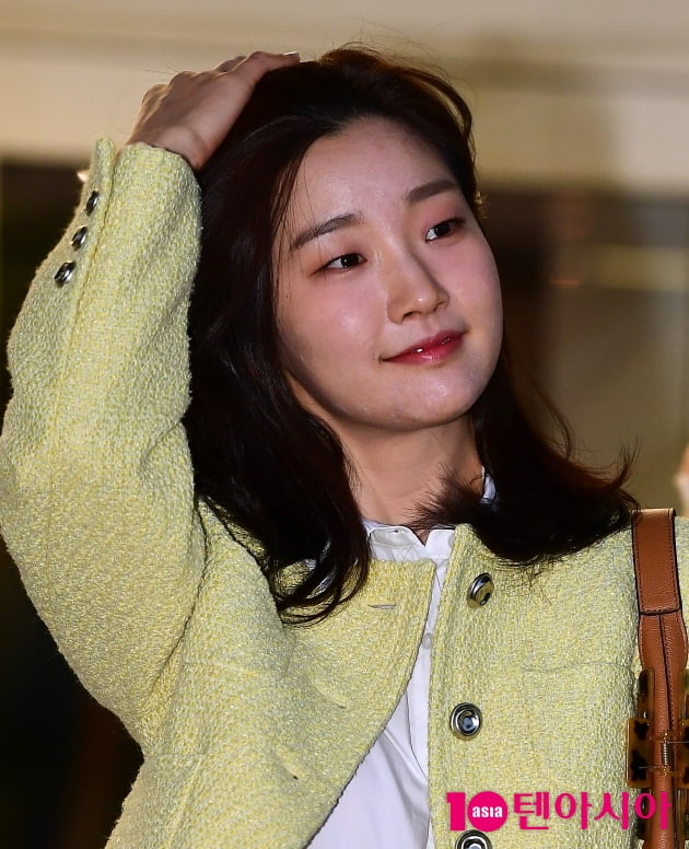 [TEN 포토] 박소담 '머리만 넘겨도 화보'