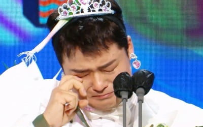 흙빛 얼굴→'무린세스' 변신…전현무, 눈물의 연예대상 대상의 순간('나혼자산다')