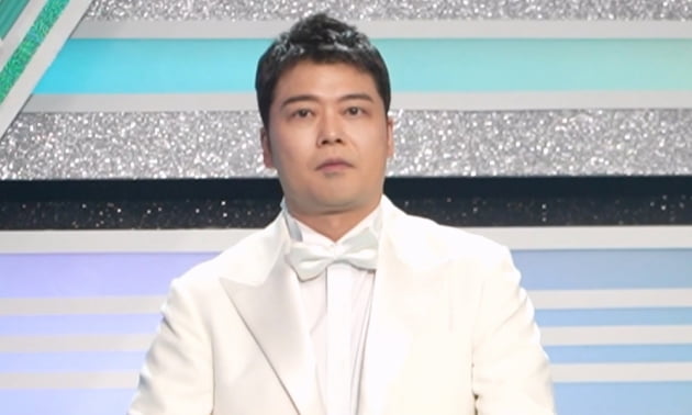 흙빛 얼굴→'무린세스' 변신…전현무, 눈물의 연예대상 대상의 순간('나혼자산다')