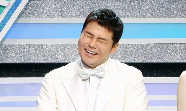 흙빛 얼굴→'무린세스' 변신…전현무, 눈물의 연예대상 대상의 순간('나혼자산다')