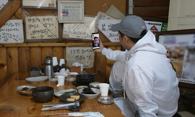 전현무, 홀로 대상 뒤풀이 "실수 잦고 기댈 곳 없을 때 찾았던 곳"('나혼자산다')