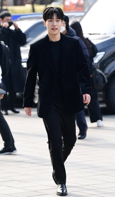 [TEN 포토] 강유석 '매력적인 미소'