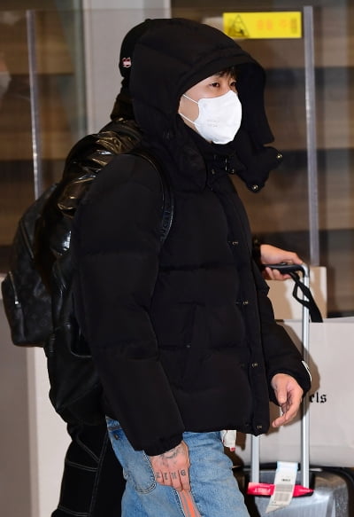 [TEN 포토] 박재범 '스웨그 넘치는 입국'