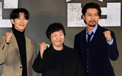 [공식] 황정민·현빈·강기영, 설 연휴 '교섭' 무대 인사 확정