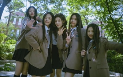 뉴진스, 美 빌보드 '글로벌 200'서 '톱 10' 진입…K팝 그룹 중 데뷔 후 최단기간