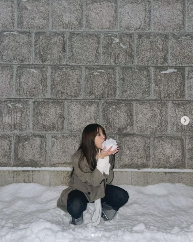 윤은혜, 소녀장사의 순수함...눈 먹으면 "끓여드세요"