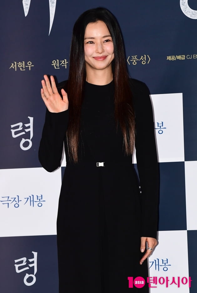 [TEN 포토] 이하늬 '긴 생머리로 완성된 미모'