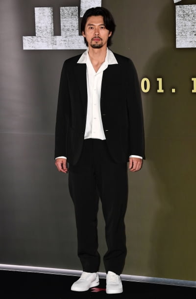 [TEN 포토] 현빈 '오늘도 멋짐'