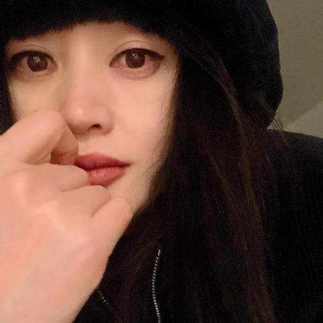 '53세' 김혜수, 어플로 키운 듯 한 눈망울…앞머리 내리더니 어려졌네