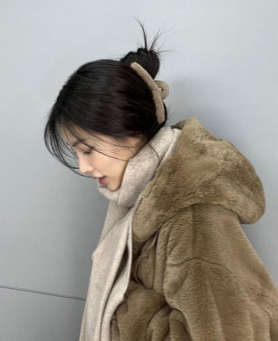 강혜원, 복실복실 곰돌이 자태…꾸안꾸 OOTD 최고