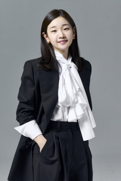 '갑상선 암투병' 박소담 "목 안에 혹 10개有, 수술 늦었으면 목소리 잃을 뻔" [인터뷰①]