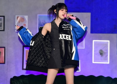[TEN 포토] 최예나 '순정만화 주인공처럼'