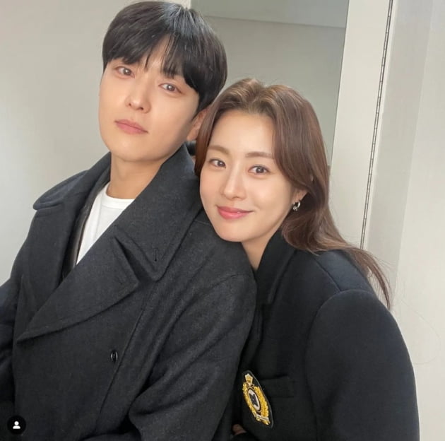 강소라 , 장승조와 훈훈한 투 샷...."남이 될 수 있을까"