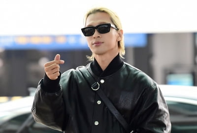 [TEN 포토] 빅뱅 태양 '부인 민효린에게 보내는 하트'