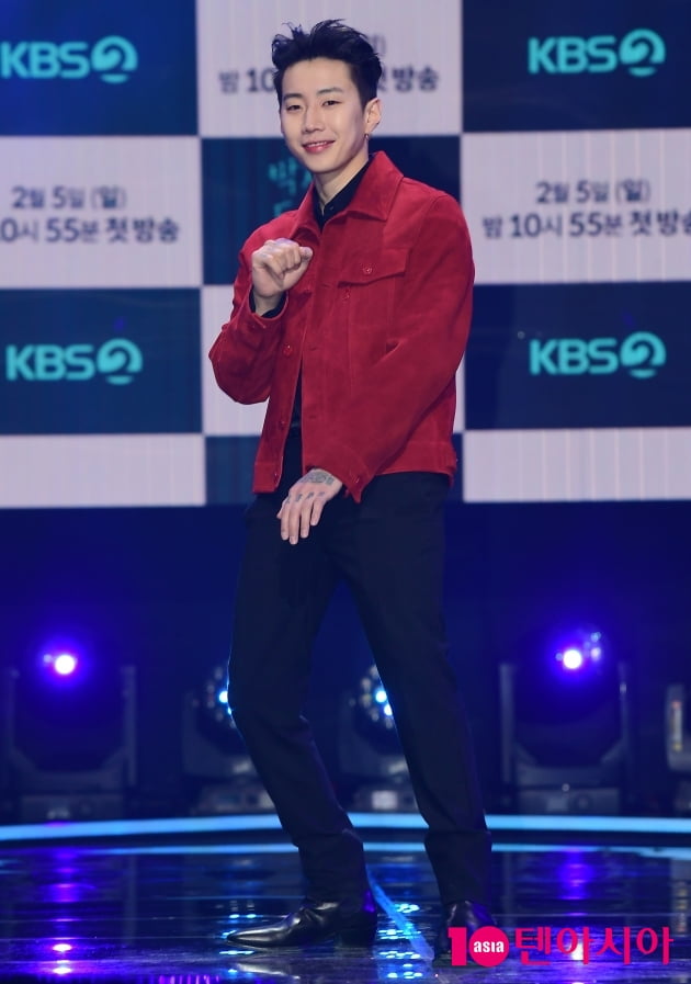 [TEN 포토] 박재범 '박재범의 드라이브 포즈'