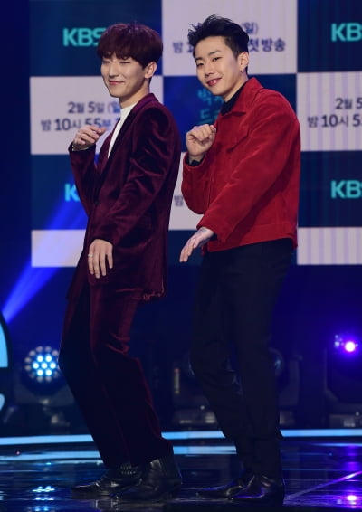 [TEN 포토] 정동환-박재범 '30년 전통 뮤직 토크쇼 이어가요'