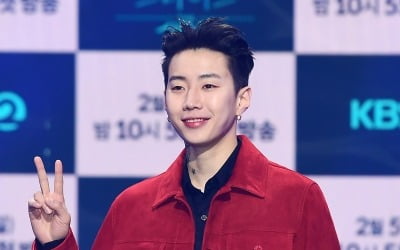 박재범 "뉴진스, 아이돌이지만 음악성 뛰어나…아이유도 나와줬으면" ('더시즌즈')