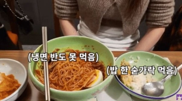 외모 강박과 소식 사이 아슬아슬 줄타기…선 넘었던 '44좌 vs 66좌' 콘셉트 [TEN스타필드]