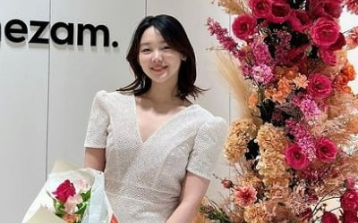 '검사♥' 김수민, 기분 전환한 아들맘…고민 끝 미니스커트에 욱여넣었네