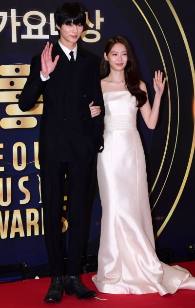 [TEN 포토] 변우석-공승연 '이상적인 키차이'