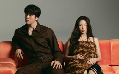 [화보] 나연♥희두 "호텔서 연말 함께 보내, 결혼? 섣부르지만…"