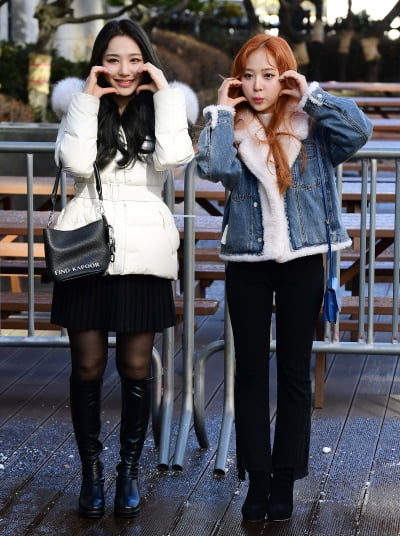 [TEN 포토] 프림로즈 '빛나는 볼하트'