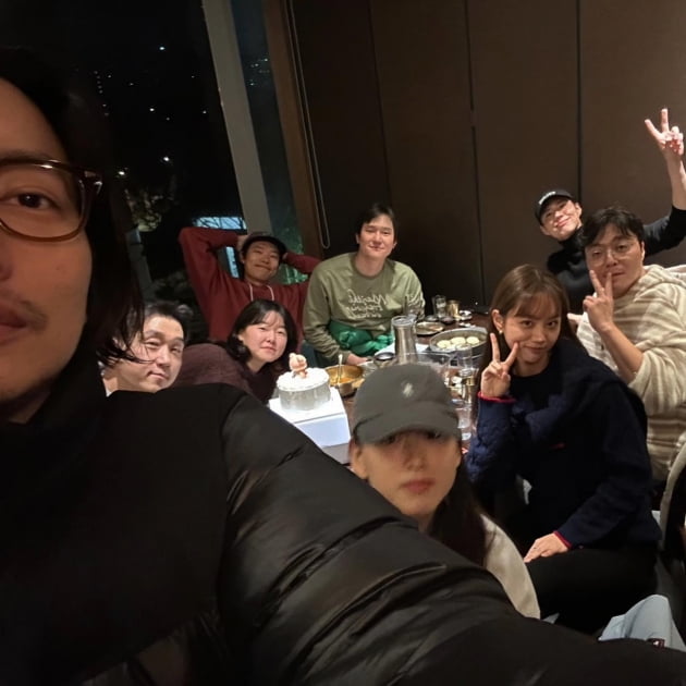 류준열♥혜리→박보검이 한 자리에…완전체로 뭉친 '응답하라 1988'